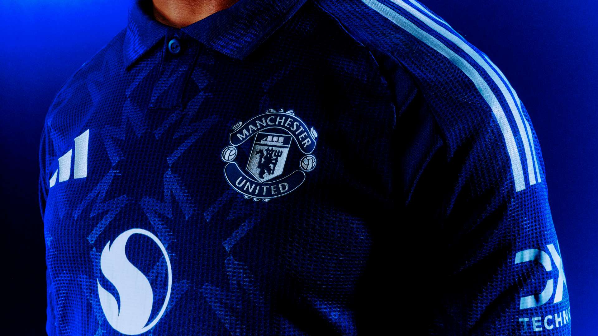 朱建荣的两 朱建荣的两