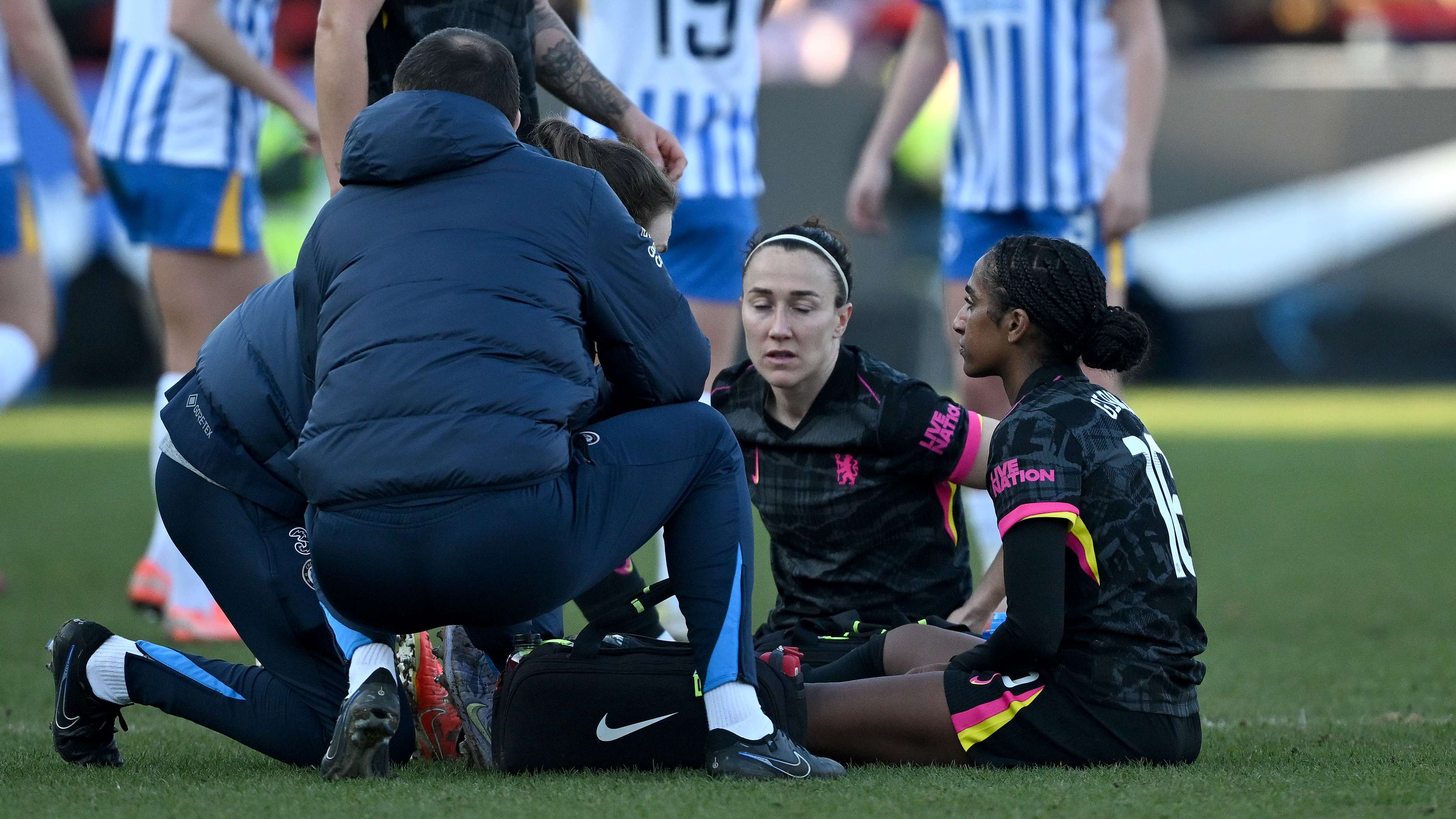 大橋贊揚阿努諾比的防守能力 他可以有效防守任何對手.